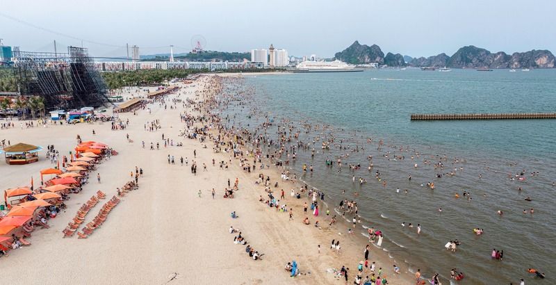 Có nên tới Bãi Cháy tắm biển không?