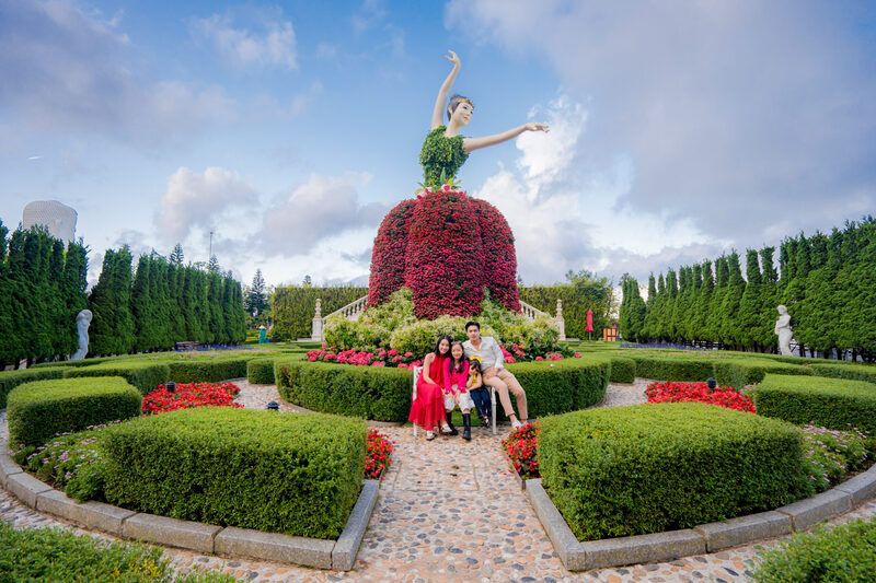 Sống ảo tại các vườn hoa ở Bà Nà Hills